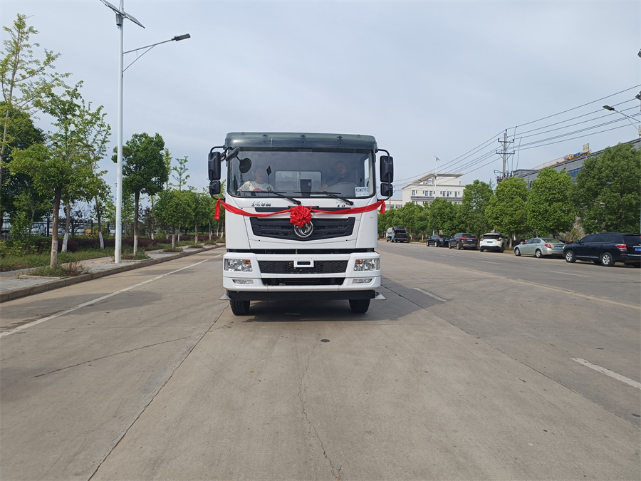 東風(fēng)20噸灑水車-20噸灑水車-湖北盈通 東風(fēng)20噸灑水車-20噸灑水車-湖北盈通